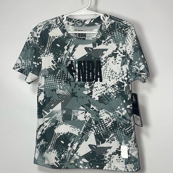 NBA child’s T-shirt - Picture 1 of 7